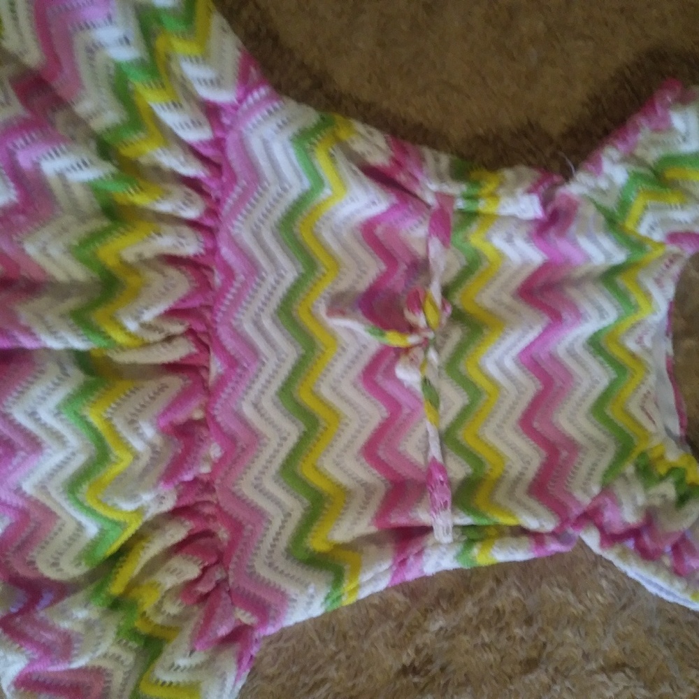 Top - Picture 2 of 4